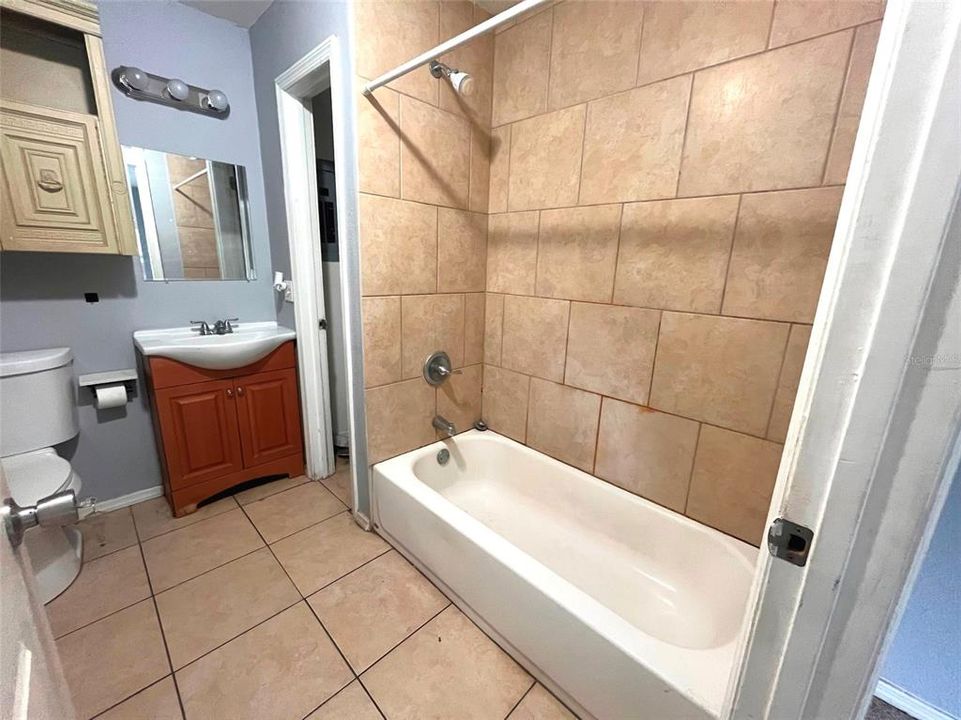 For Sale: $249,900 (4 beds, 2 baths, 1120 Square Feet)