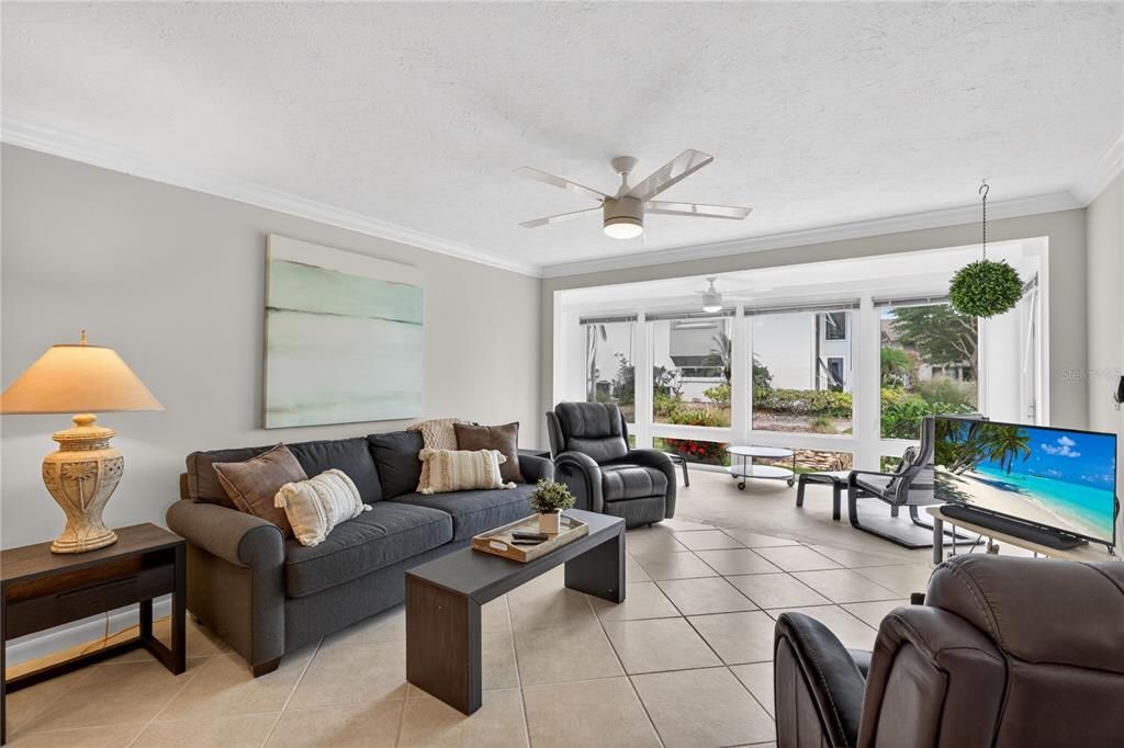 En Venta: $669,000 (2 camas, 1 baños, 1120 Pies cuadrados)