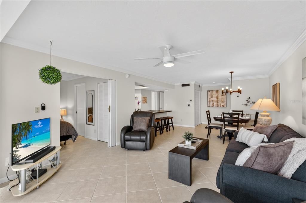 En Venta: $669,000 (2 camas, 1 baños, 1120 Pies cuadrados)