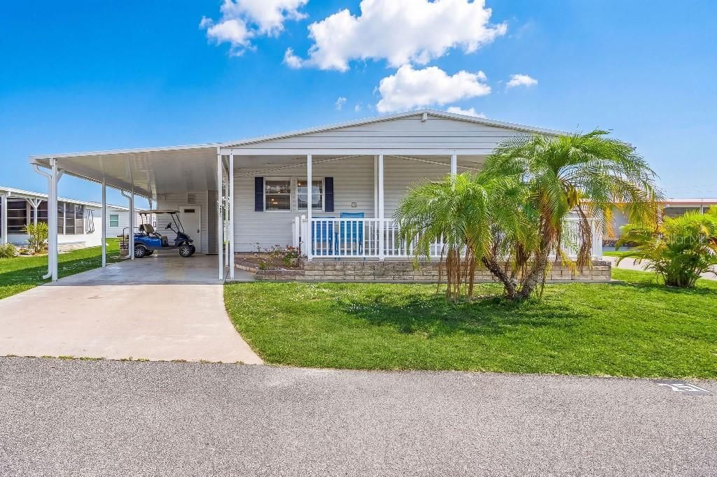 For Sale: $159,900 (2 beds, 2 baths, 1188 Square Feet)