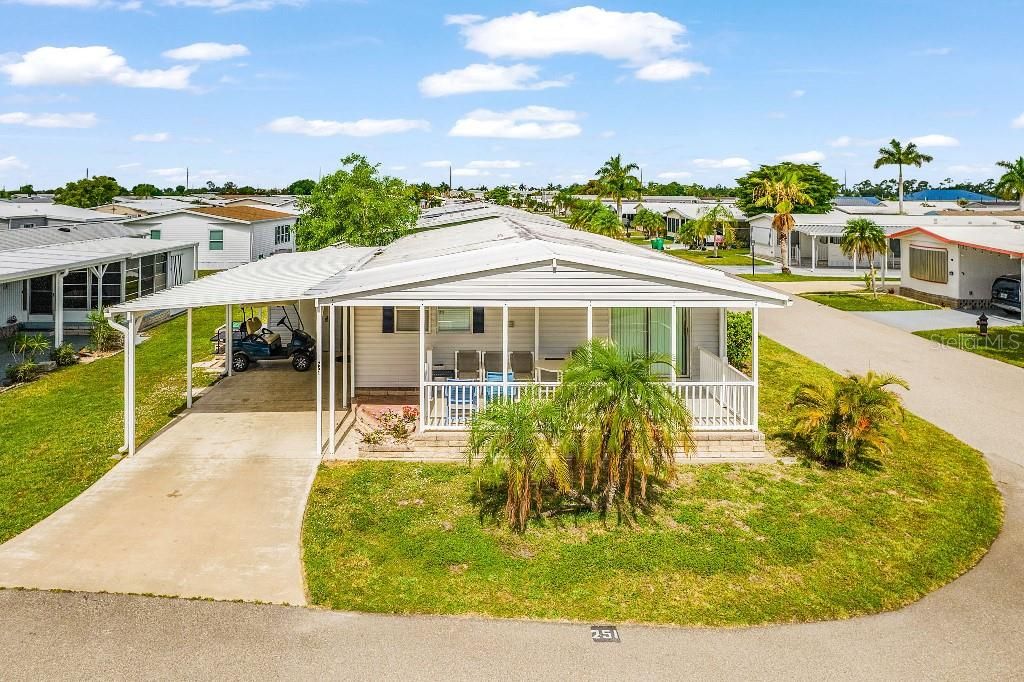 For Sale: $159,900 (2 beds, 2 baths, 1188 Square Feet)