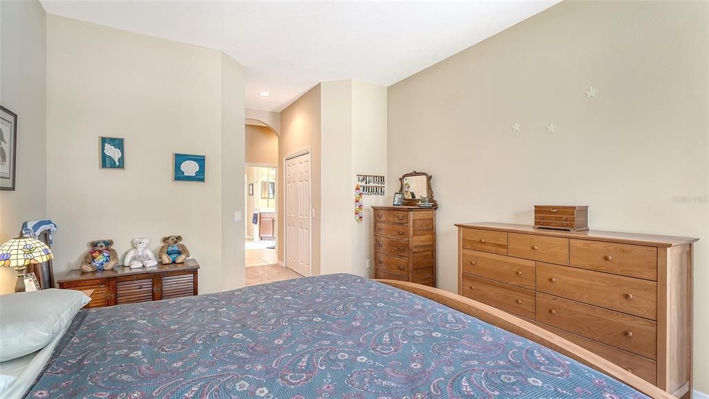 For Sale: $595,000 (4 beds, 2 baths, 2369 Square Feet)