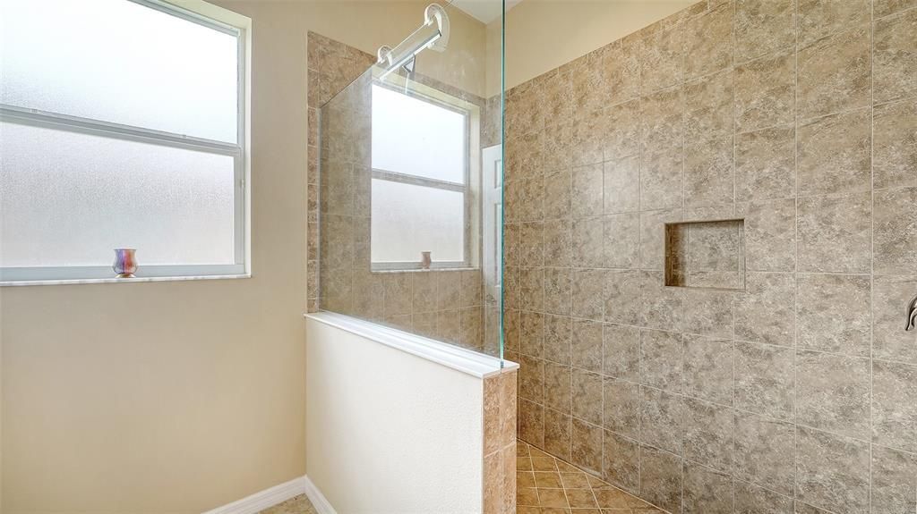 For Sale: $595,000 (4 beds, 2 baths, 2369 Square Feet)