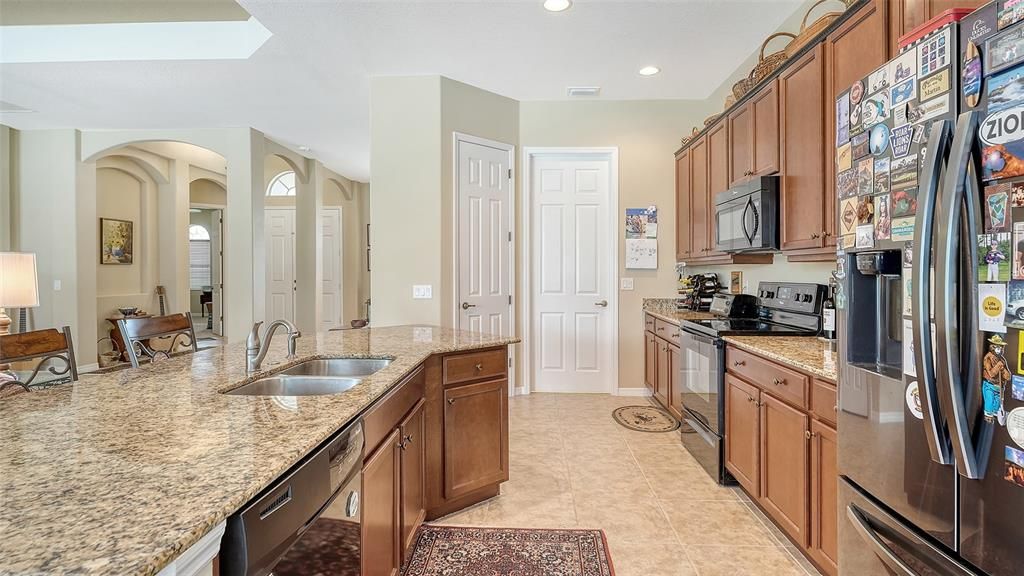 For Sale: $595,000 (4 beds, 2 baths, 2369 Square Feet)