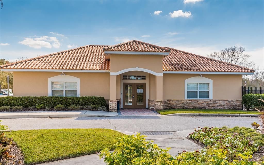 For Sale: $595,000 (4 beds, 2 baths, 2369 Square Feet)