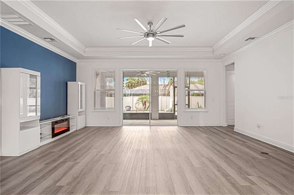 For Sale: $519,900 (4 beds, 3 baths, 2544 Square Feet)