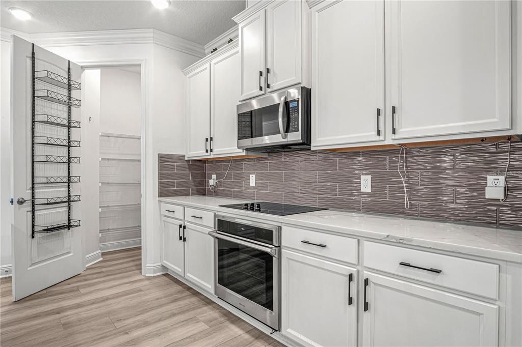 For Sale: $519,900 (4 beds, 3 baths, 2544 Square Feet)