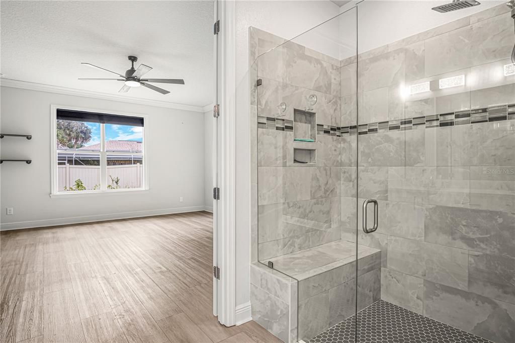 For Sale: $519,900 (4 beds, 3 baths, 2544 Square Feet)