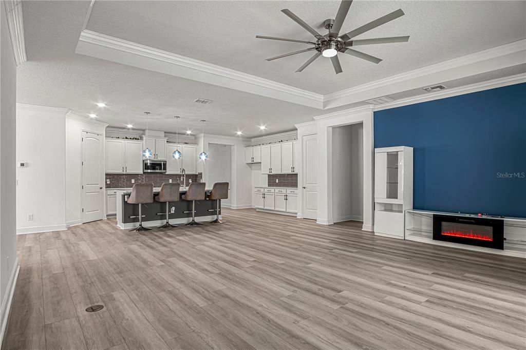 For Sale: $519,900 (4 beds, 3 baths, 2544 Square Feet)