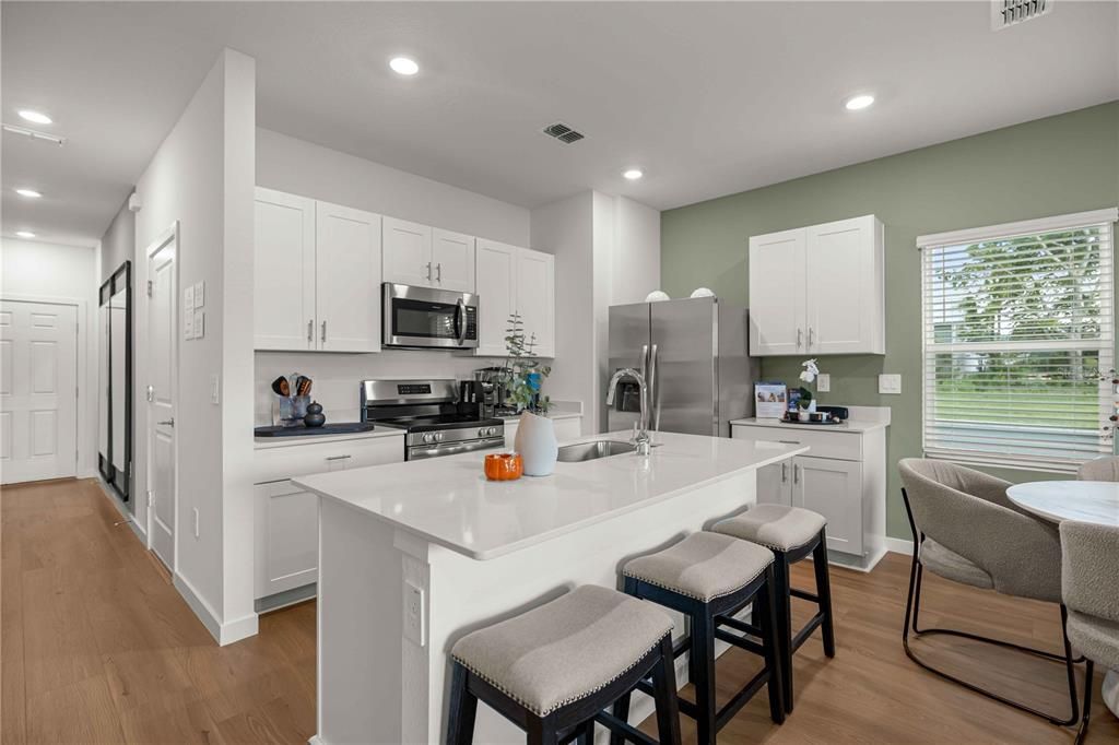 For Sale: $228,990 (3 beds, 2 baths, 1400 Square Feet)