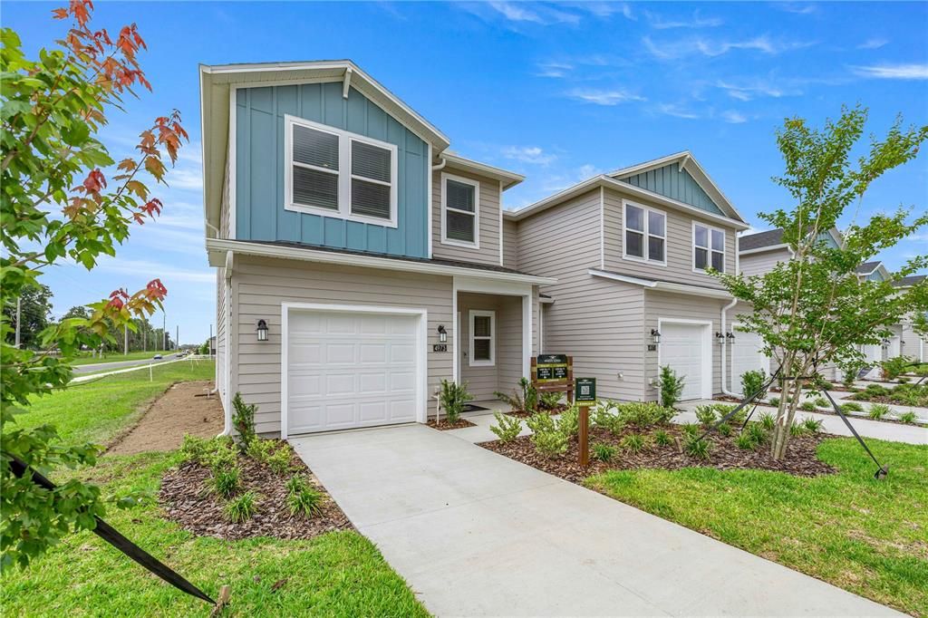 For Sale: $228,990 (3 beds, 2 baths, 1400 Square Feet)
