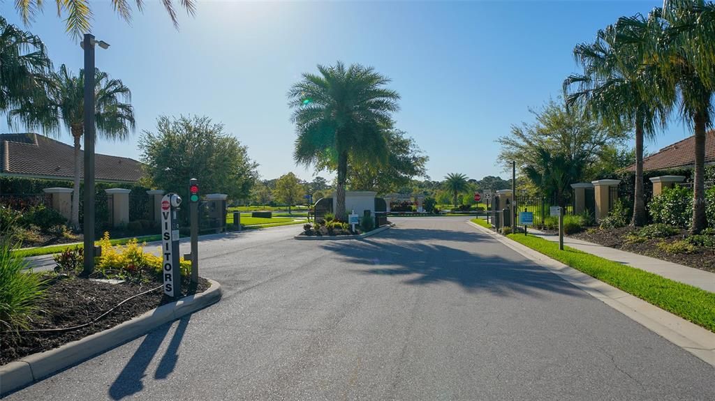 En Venta: $995,000 (3 camas, 3 baños, 2560 Pies cuadrados)