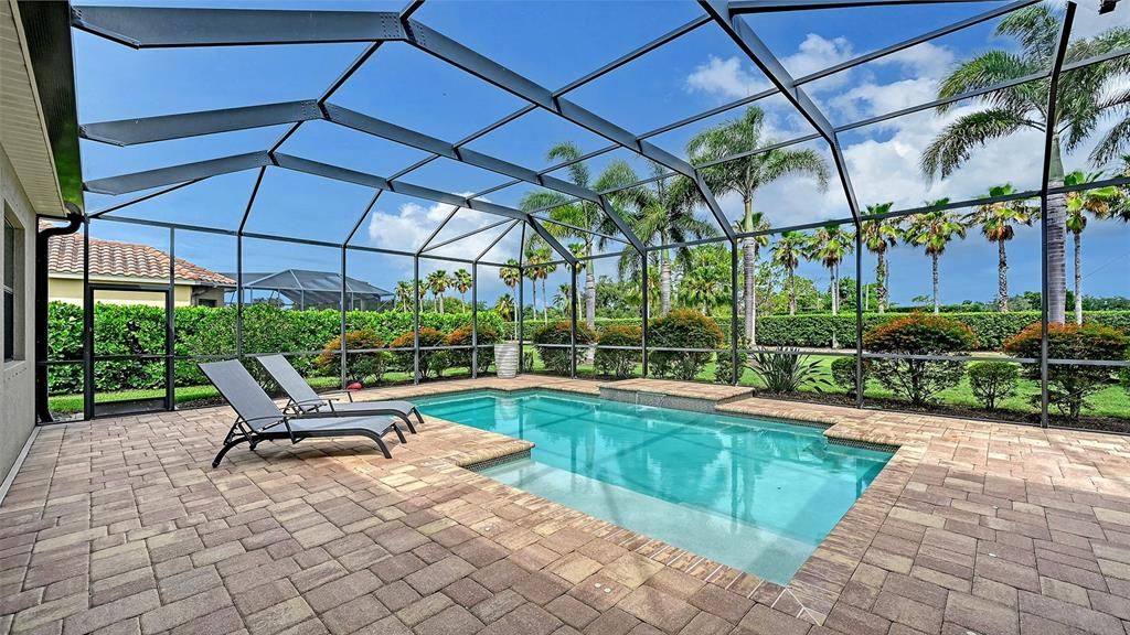 En Venta: $995,000 (3 camas, 3 baños, 2560 Pies cuadrados)
