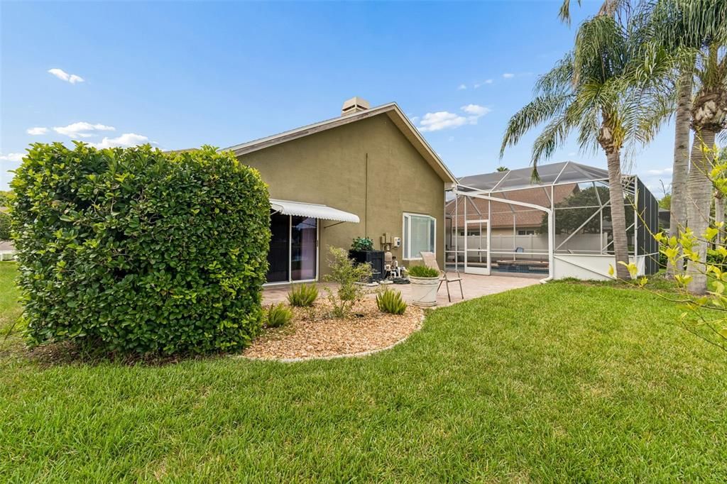 En Venta: $579,900 (4 camas, 3 baños, 2245 Pies cuadrados)