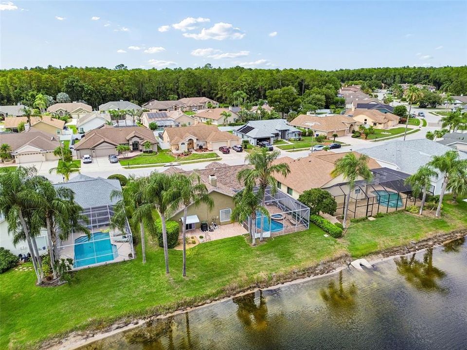 En Venta: $579,900 (4 camas, 3 baños, 2245 Pies cuadrados)