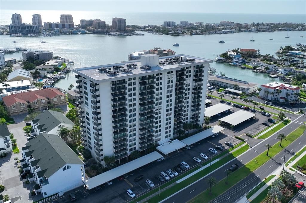 For Sale: $499,950 (2 beds, 2 baths, 1240 Square Feet)