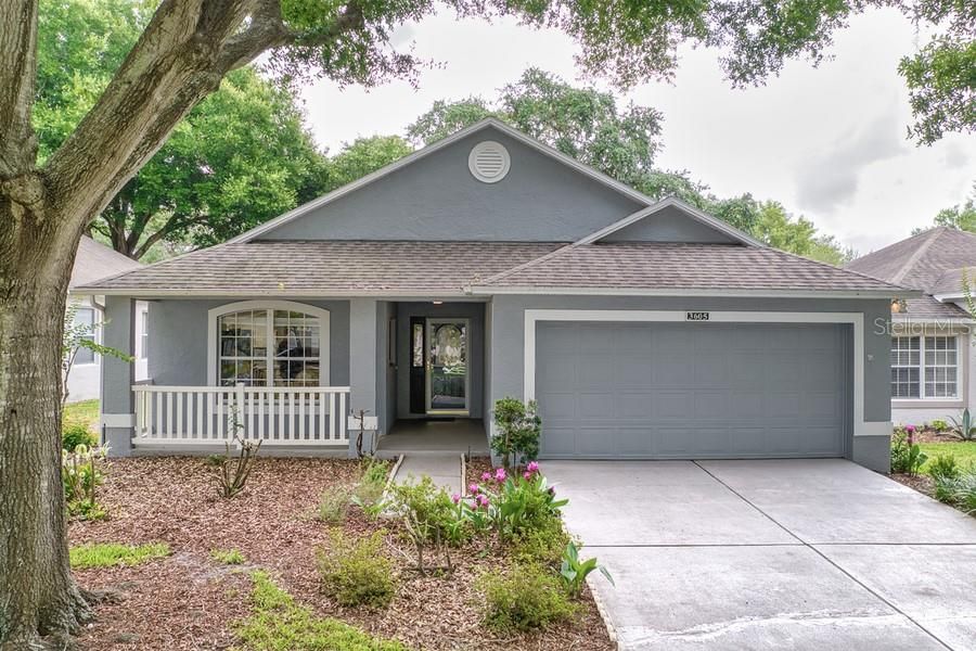 For Sale: $349,900 (3 beds, 2 baths, 1572 Square Feet)