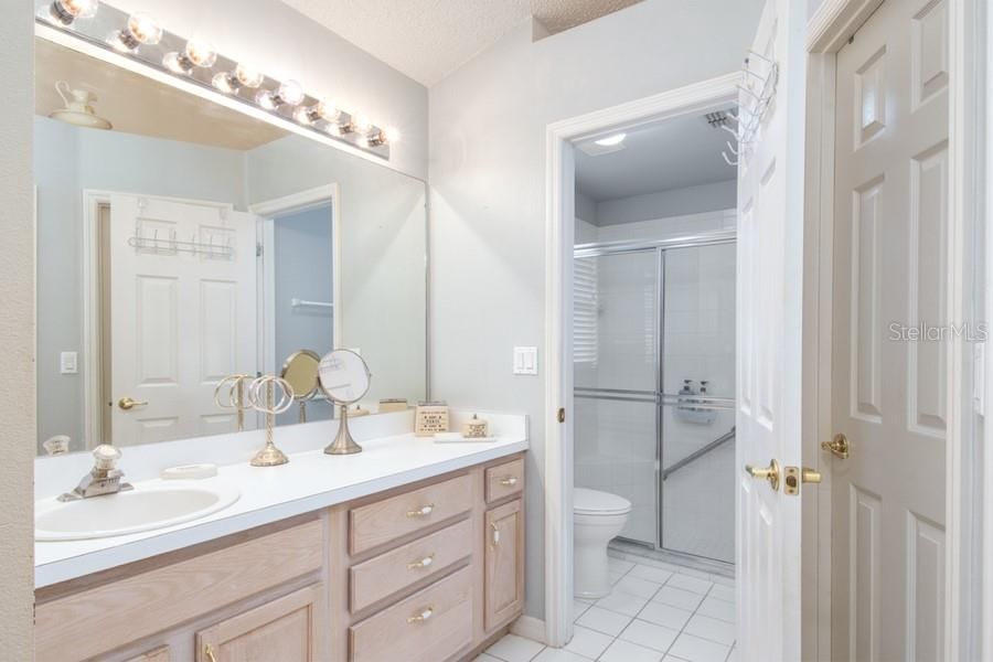 For Sale: $349,900 (3 beds, 2 baths, 1572 Square Feet)