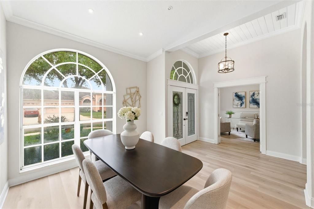 En Venta: $735,000 (4 camas, 3 baños, 2583 Pies cuadrados)