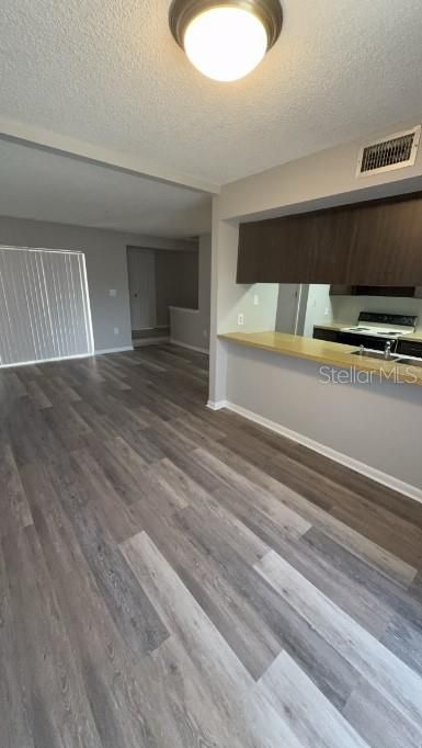 En Renta: $1,450 (3 camas, 1 baños, 1200 Pies cuadrados)