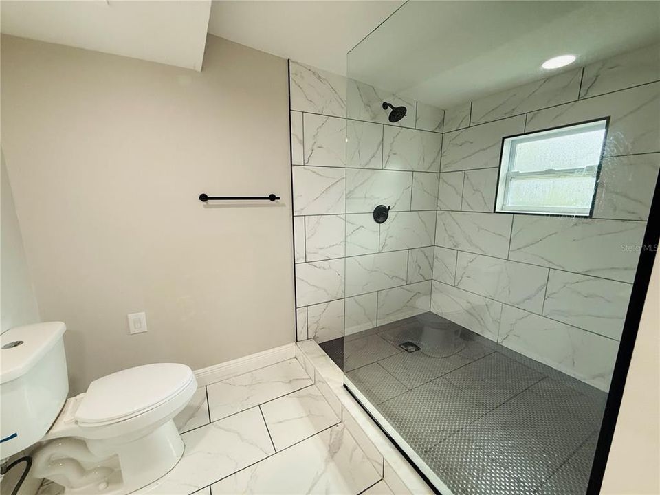 В аренду: $2,375 (4 спален, 2 ванн, 1596 Квадратных фут)