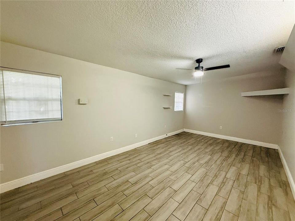 В аренду: $2,375 (4 спален, 2 ванн, 1596 Квадратных фут)