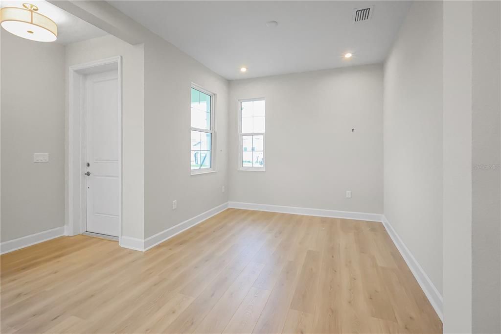 En Venta: $424,990 (2 camas, 2 baños, 1434 Pies cuadrados)