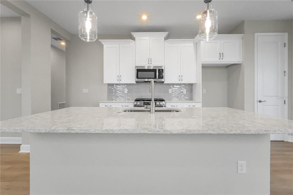 En Venta: $424,990 (2 camas, 2 baños, 1434 Pies cuadrados)