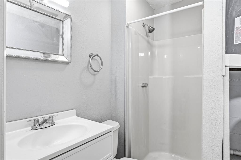 For Sale: $275,000 (3 beds, 2 baths, 1024 Square Feet)