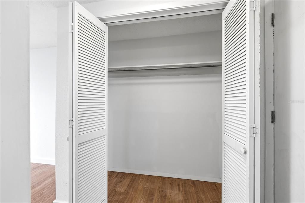 For Sale: $275,000 (3 beds, 2 baths, 1024 Square Feet)