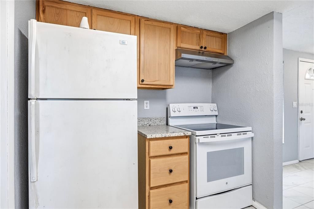 For Sale: $275,000 (3 beds, 2 baths, 1024 Square Feet)