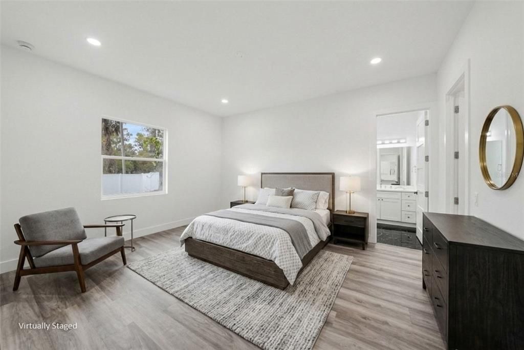 En Venta: $625,000 (4 camas, 3 baños, 2220 Pies cuadrados)