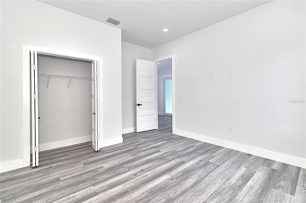 En Venta: $625,000 (4 camas, 3 baños, 2220 Pies cuadrados)