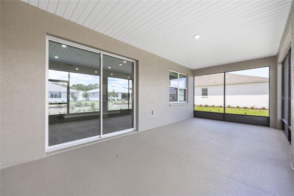 Activo con contrato: $403,920 (2 camas, 2 baños, 1767 Pies cuadrados)