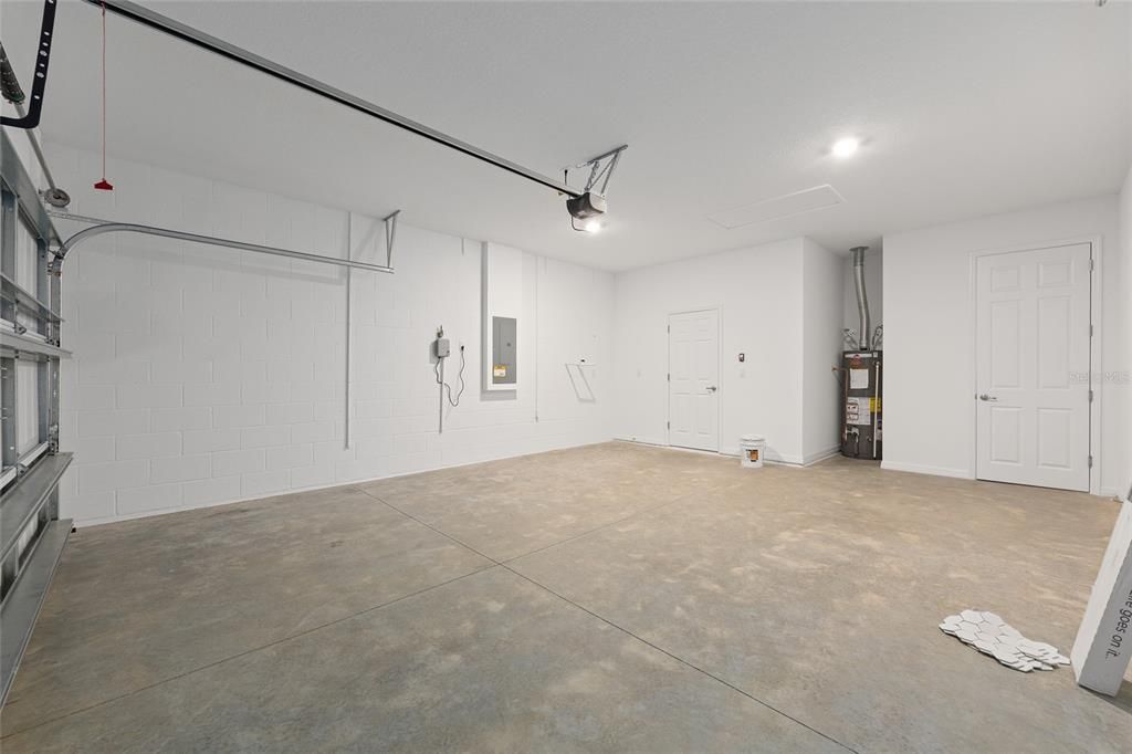 Activo con contrato: $403,920 (2 camas, 2 baños, 1767 Pies cuadrados)