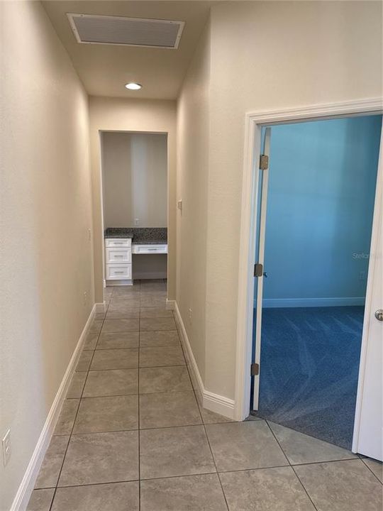 For Sale: $389,900 (3 beds, 2 baths, 2248 Square Feet)
