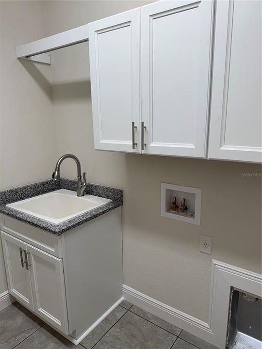 For Sale: $389,900 (3 beds, 2 baths, 2248 Square Feet)