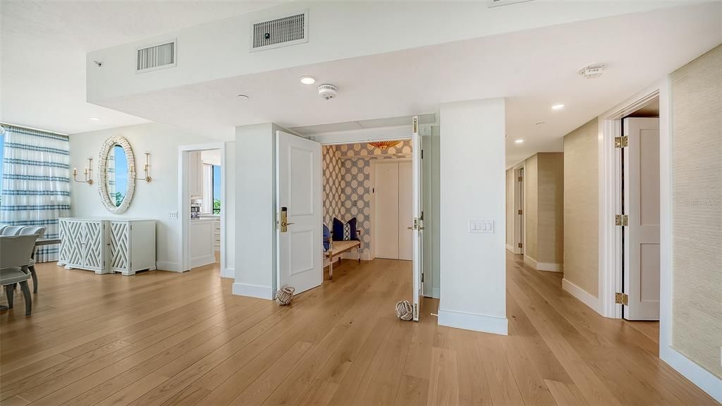For Sale: $3,200,000 (3 beds, 3 baths, 2965 Square Feet)