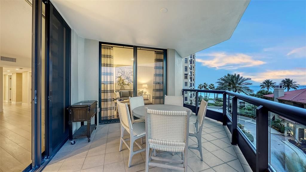 For Sale: $3,200,000 (3 beds, 3 baths, 2965 Square Feet)