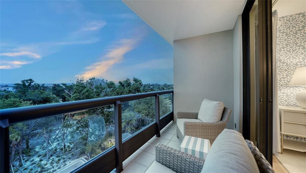 For Sale: $3,200,000 (3 beds, 3 baths, 2965 Square Feet)