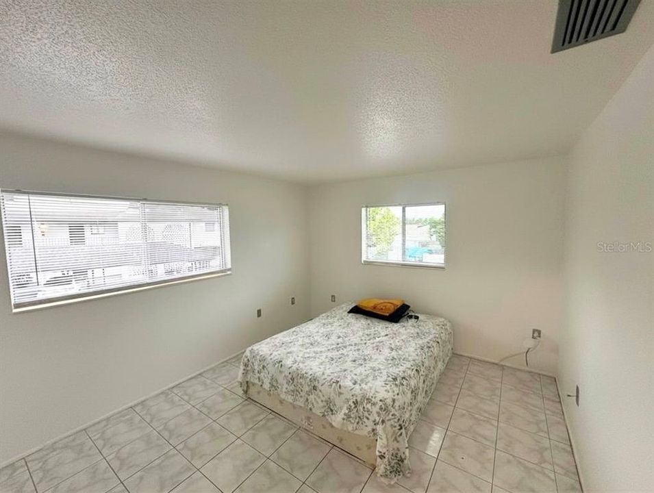 En Venta: $250,000 (2 camas, 2 baños, 977 Pies cuadrados)