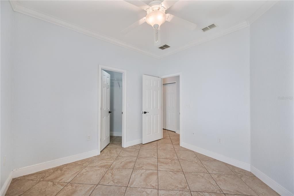 En Venta: $399,900 (4 camas, 2 baños, 2366 Pies cuadrados)