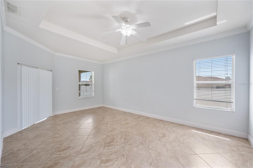En Venta: $399,900 (4 camas, 2 baños, 2366 Pies cuadrados)
