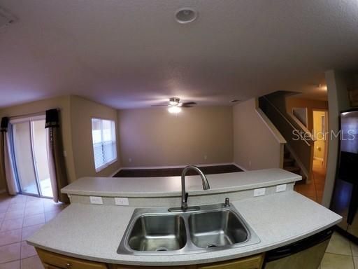 En Renta: $2,295 (3 camas, 2 baños, 1804 Pies cuadrados)