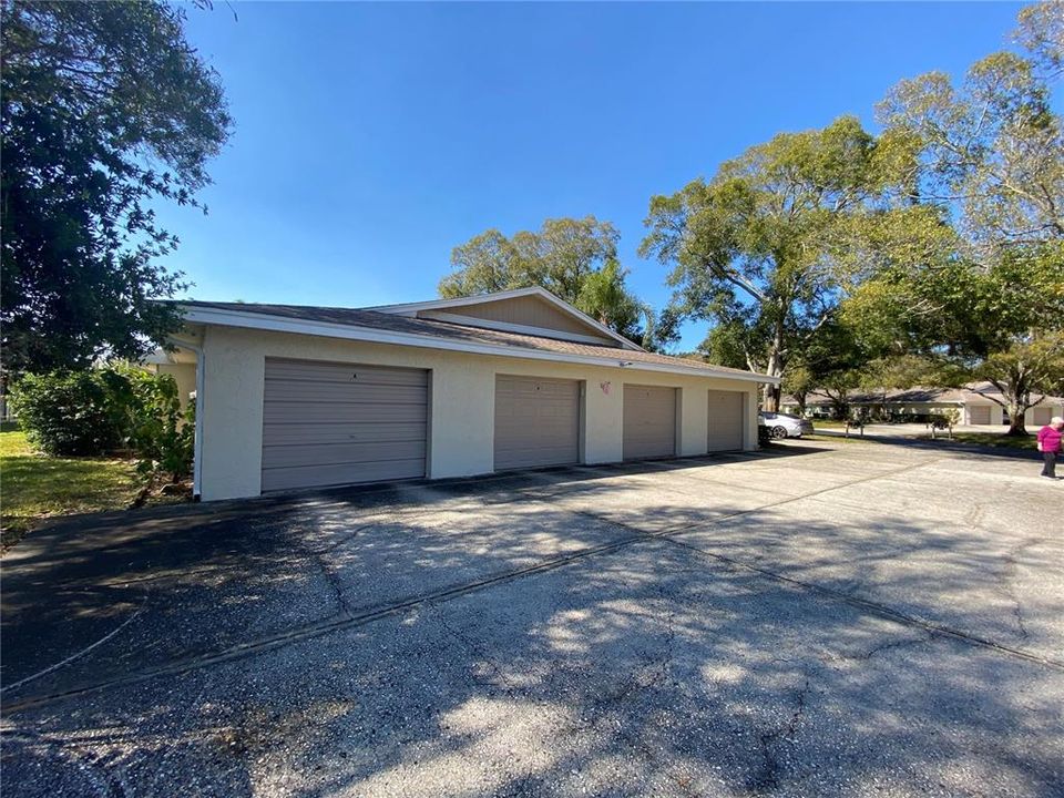 For Sale: $219,900 (2 beds, 2 baths, 1230 Square Feet)