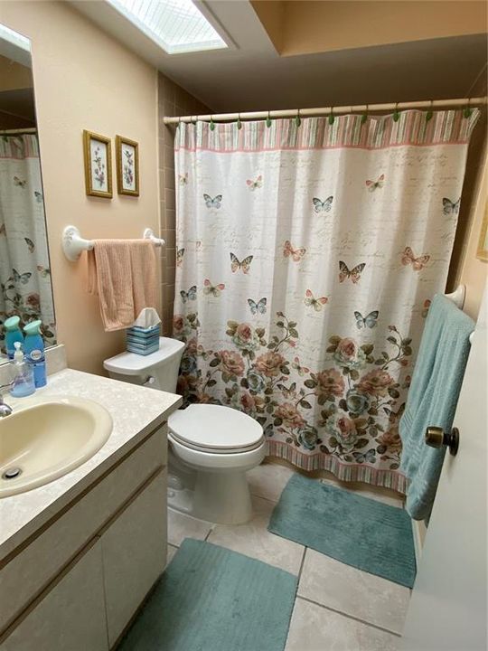 For Sale: $219,900 (2 beds, 2 baths, 1230 Square Feet)