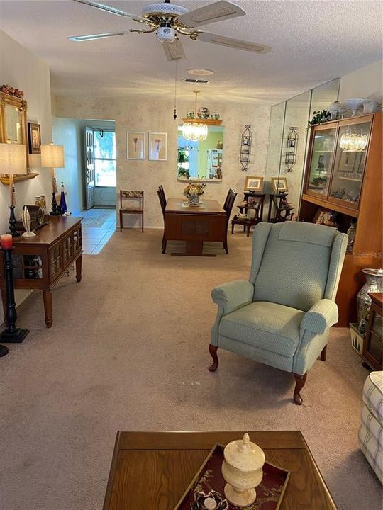 For Sale: $219,900 (2 beds, 2 baths, 1230 Square Feet)