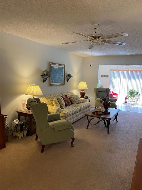 For Sale: $219,900 (2 beds, 2 baths, 1230 Square Feet)