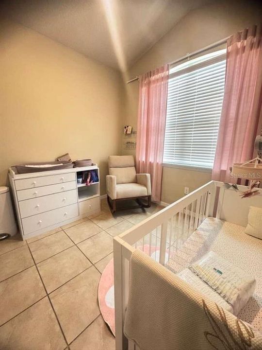 En Venta: $426,500 (4 camas, 2 baños, 1706 Pies cuadrados)