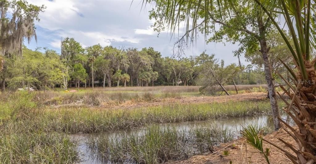 На продажу: $750,000 (12.70 acres)